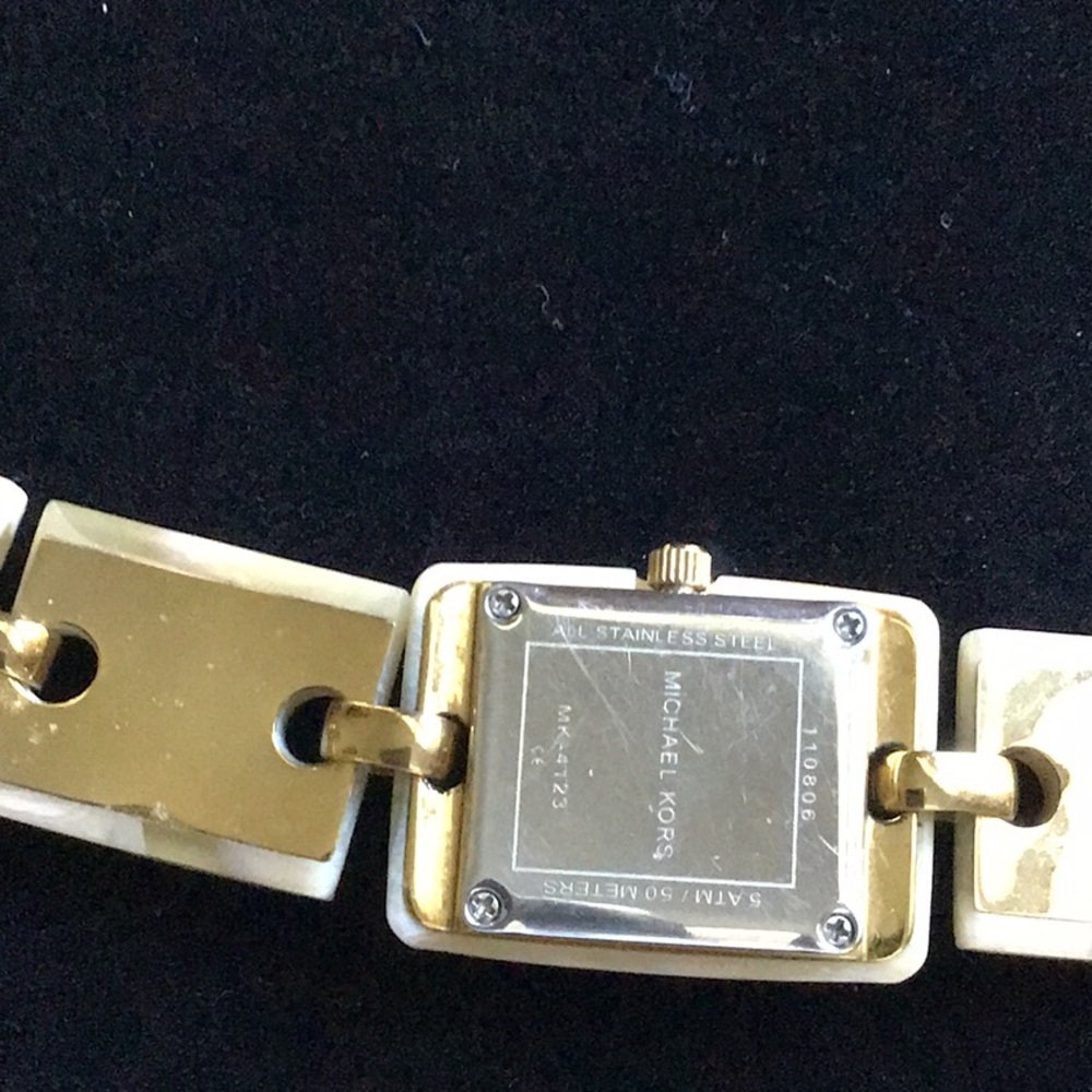 Michael Kors Tortoise Shell Watch - Picture 5 of 7